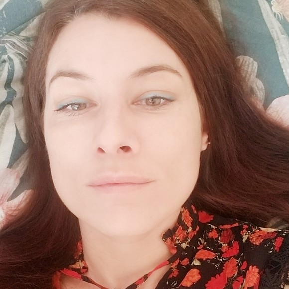 Meet your Posher, Mylène - Picture 1 of 1